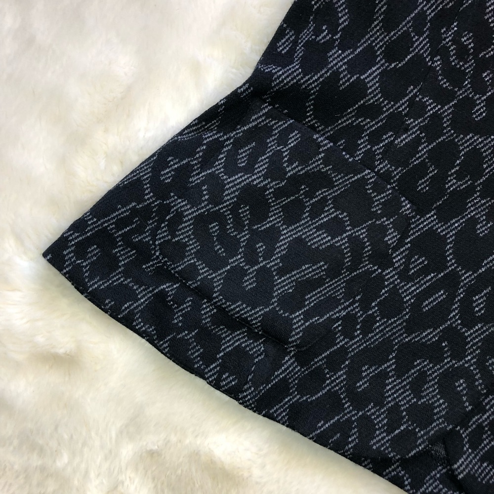 Blazer - Picture 4 of 8
